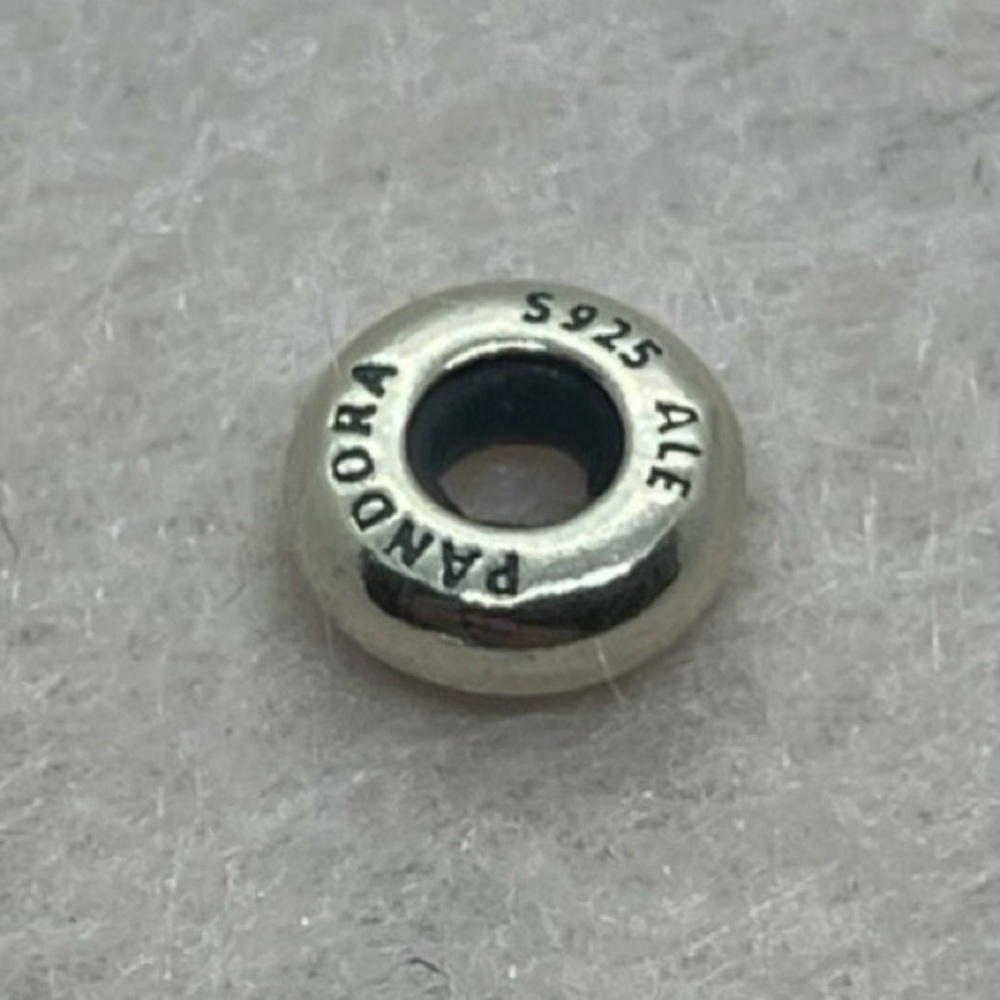 Pandora 925 Sterling Classic Shine Tiny Stopper Open Bangle Charm